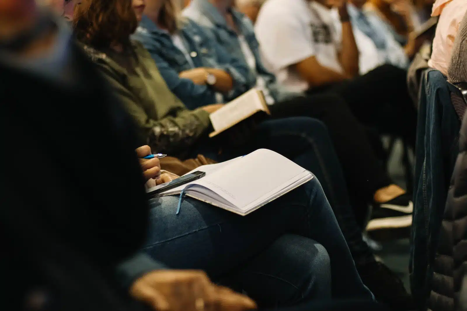 Parcoursup : écrire une lettre de motivation adressée à une école de commerce 