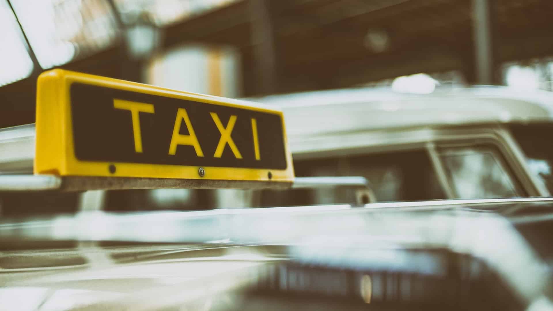 Envisagez une formation pour devenir chauffeur de taxi ou VTC