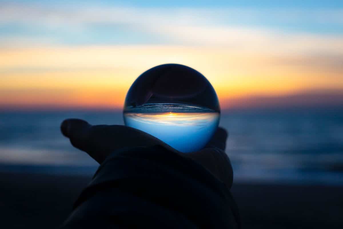 10 astuces pour développer votre clairvoyance et voir le futur 